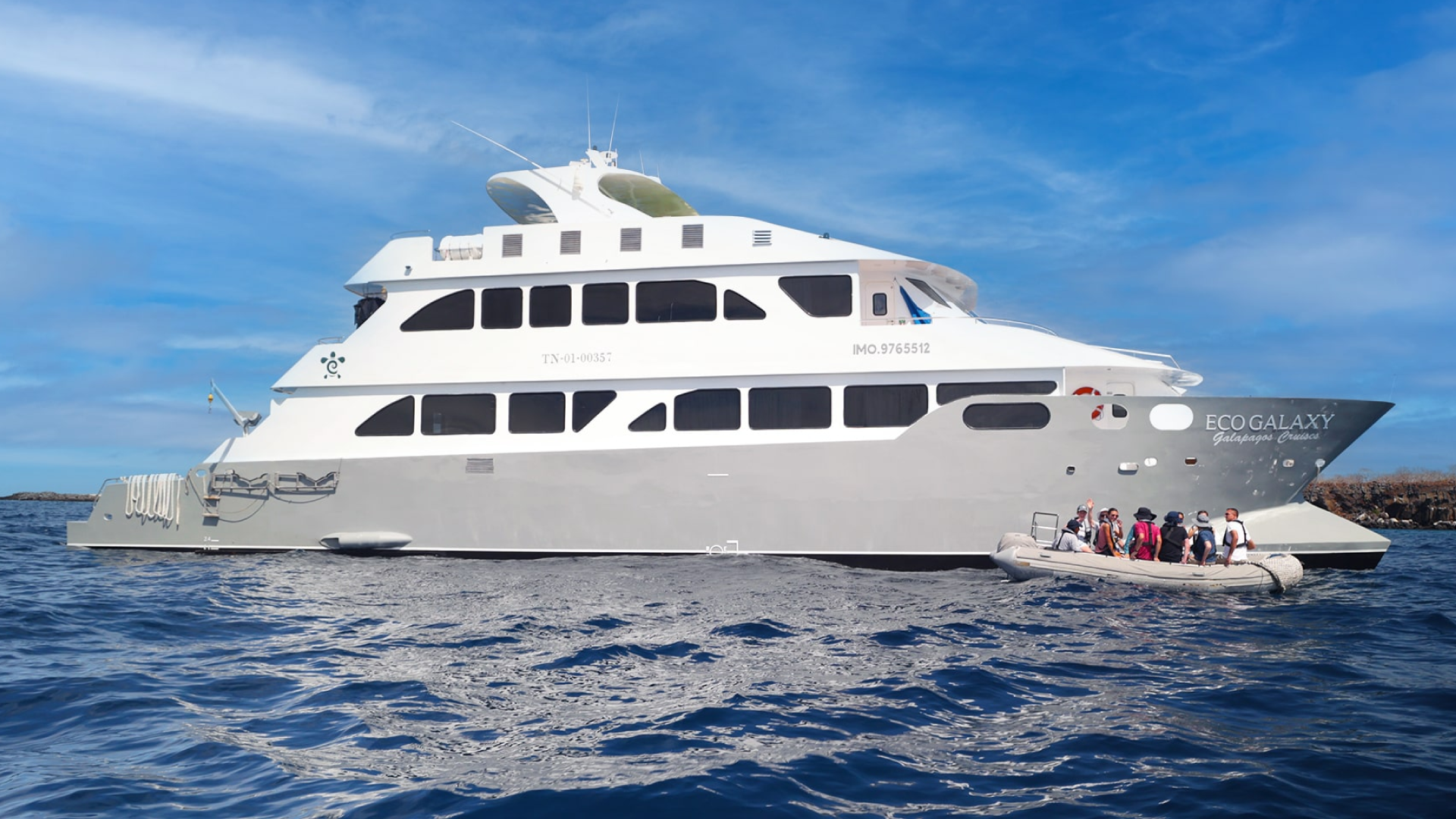 EcoGalaxy sustainable Galápagos catamaran cruise