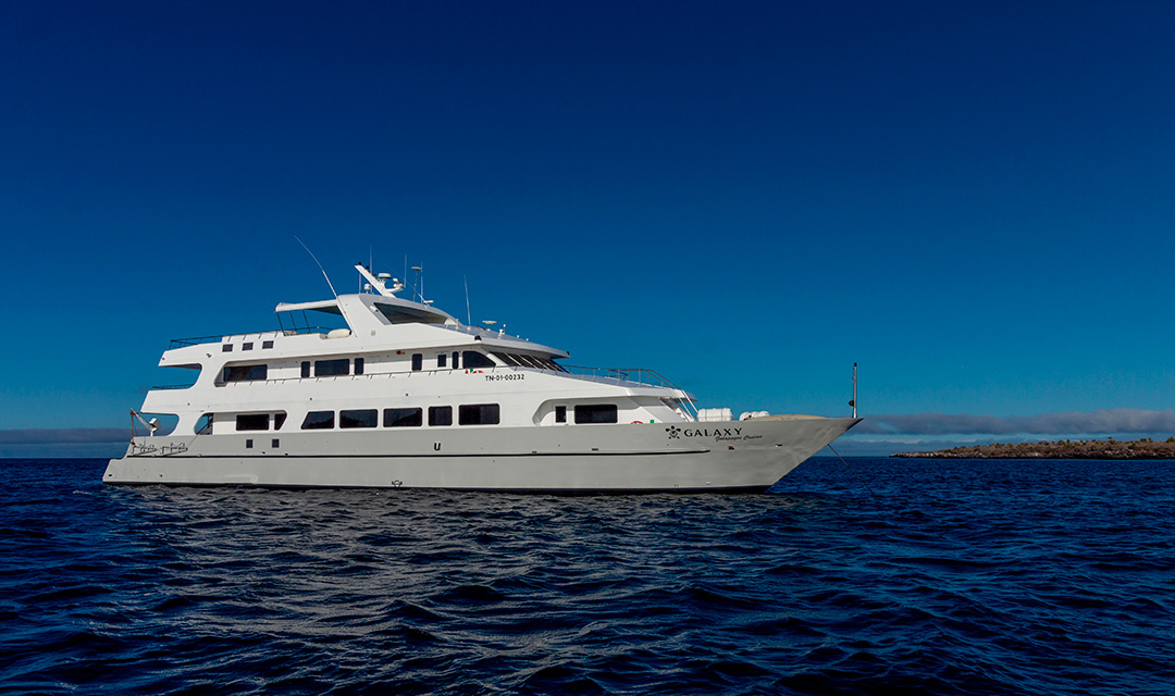 Galaxy Yacht first-class Galápagos cruise